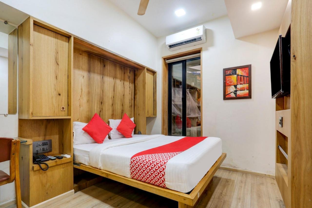 Oyo 81549 Hotel Elegance Nx Bombay Extérieur photo